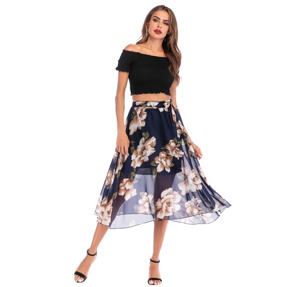 Dresses & Skirts - Floral Chiffon Skirt